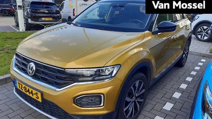 Occasion 2018 VW T-Roc Sport SUV | € 17.945 (Eerlijke prijs)