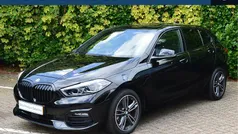 Zwart Gebruikt 2021 BMW 118 Executive Hatchback | € 24.950 (Eerlijke prijs)