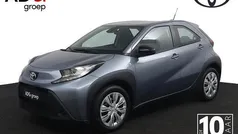 Gebruikt 2025 Toyota Aygo Play Hatchback | € 21.845 (Eerlijke prijs)