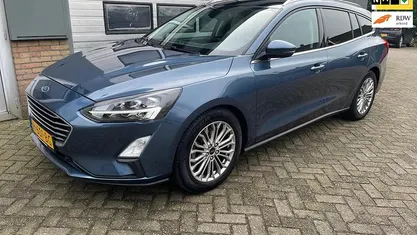 Blauw Occasion 2020 Ford Focus Business Edition Stationwagen | € 15.900 (Eerlijke prijs)