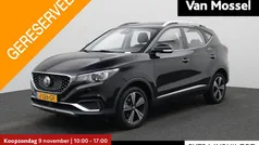Zwart Gebruikt 2020 MG ZS Luxury Sedan | € 13.845 (Eerlijke prijs)
