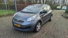 Grijs, metallic lak Gebruikt 2010 Kia Venga 2 Hatchback | € 1.750 (Goede deal)