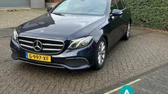 Blauw Occasion 2019 Mercedes E220 Business Sedan | € 22.450 (Eerlijke prijs)