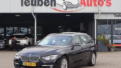 Zwart Gebruikt 2019 BMW 320 Luxury Line Stationwagen | € 17.895 (Super prijs)