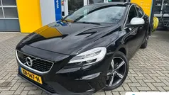 Zwart Gebruikt 2019 Volvo V40 R-Design Stationwagen | € 21.900 (Eerlijke prijs)