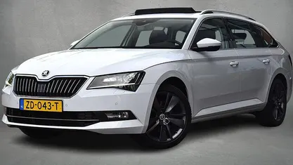Gebruikt 2019 Skoda Superb Business Line Stationwagen | € 18.950 (Eerlijke prijs)