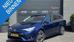 Blauw Gebruikt 2017 Toyota Avensis Stationwagen | € 13.990 (Super prijs)