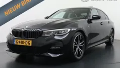 Zwart Gebruikt 2019 BMW 330 Executive Sedan | € 37.995 (Eerlijke prijs)