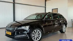 Zwart, metallic lak Gebruikt 2020 Skoda Superb Business Line Stationwagen | € 22.950 (Eerlijke prijs)