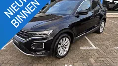 Zwart Gebruikt 2021 VW T-Roc Sport SUV | € 24.895 (Eerlijke prijs)
