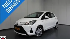 Wit Gebruikt 2020 Toyota Yaris Active Hatchback | € 14.345 (Eerlijke prijs)