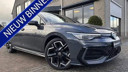 Occasion VW Golf VIII R-line 150 PK (110 kW) 2025 Stationwagen