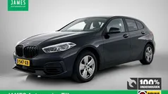 Zwart, metallic lak Gebruikt 2023 BMW 116 Basis Hatchback | € 24.945 (Goede deal)