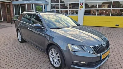 Occasion 2020 Skoda Octavia Business Line Stationwagen | € 19.750 (Eerlijke prijs)