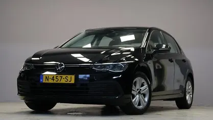 Occasion VW Golf VIII Business 110 PK (80 kW) 2022 Hatchback