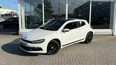Wit, metallic lak Gebruikt 2011 VW Scirocco Highline Coupé | € 5.250 (Goede deal)