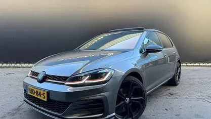 Occasion 2017 VW Golf VII Highline Hatchback | € 17.950 (Eerlijke prijs)