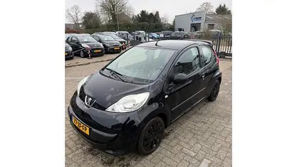 Occasion Peugeot 107 Sport 68 PK (50 kW) 2008 Zwart Hatchback