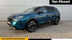 Peugeot e-5008