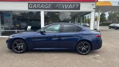 Blauw Gebruikt 2018 Alfa Romeo Giulia Sedan | € 24.950 (Eerlijke prijs)