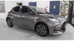 Gebruikt 2022 Toyota Yaris Hybrid Style Hatchback | € 20.950 (Eerlijke prijs)