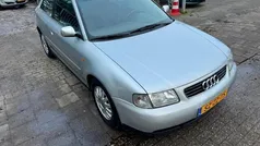 Grijs, metallic lak Gebruikt 1998 Audi A3 Ambiente Hatchback | € 1.650 (Eerlijke prijs)