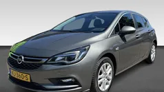 Grijs Gebruikt 2016 Opel Astra Business Hatchback | € 8.430 (Eerlijke prijs)