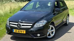 Zwart, metallic lak Gebruikt 2013 Mercedes B200 Prestige MPV | € 12.950 (Eerlijke prijs)