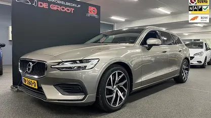 Occasion Volvo V60 Momentum 251 PK (184 kW) 2018 Grijs Stationwagen