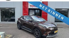 Gebruikt 2016 Toyota C-HR Executive SUV | € 16.900 (Eerlijke prijs)