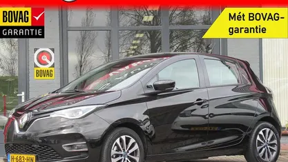 Zwart (metallic) Gebruikt 2020 Renault Zoe Zen Hatchback | € 10.900 (Super prijs)