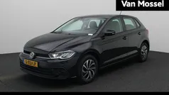 Zwart Gebruikt 2023 VW Polo Business Hatchback | € 20.900 (Eerlijke prijs)