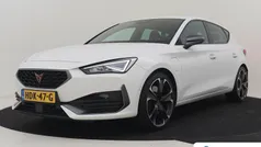 Wit Gebruikt 2022 Cupra Leon VZ Hatchback | € 26.895 (Eerlijke prijs)