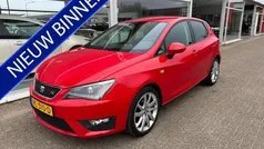 Rood Gebruikt 2015 Seat Ibiza CONNECT Hatchback | € 7.999 (Eerlijke prijs)