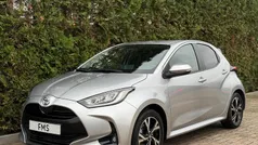 Zilver Gebruikt 2024 Toyota Yaris Hybrid Hatchback | € 24.890 (Eerlijke prijs)