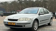 Grijs Gebruikt 2004 Renault Laguna II Dynamique Hatchback | € 2.295
