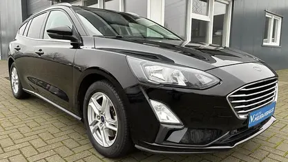 Zwart Occasion 2019 Ford Focus Cool & Connect Stationwagen | € 13.500 (Eerlijke prijs)