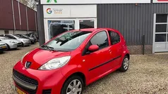Rood Gebruikt 2012 Peugeot 107 Hatchback | € 2.245 (Goede deal)