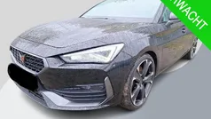 Zwart Gebruikt 2022 Cupra Leon VZ Stationwagen | € 25.900 (Goede deal)
