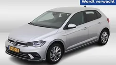 Grijs Gebruikt 2022 VW Polo Style Hatchback | € 20.950 (Eerlijke prijs)