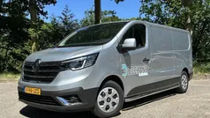 Grijs Gebruikt 2024 Renault Trafic Van | € 25.457 (Eerlijke prijs)