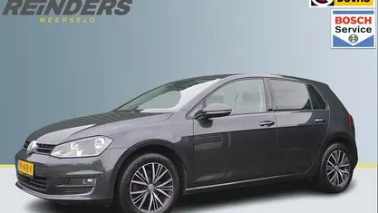 Grijs (metallic) Occasion 2017 VW Golf VII Hatchback | € 12.500 (Eerlijke prijs)
