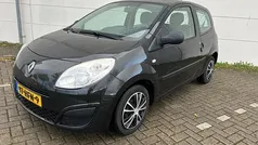 Gebruikt 2008 Renault Twingo Authentique Hatchback | € 2.250 (Eerlijke prijs)