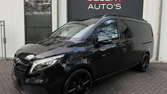 Zwart Gebruikt 2020 Mercedes V220 MPV | € 41.950 (Eerlijke prijs)