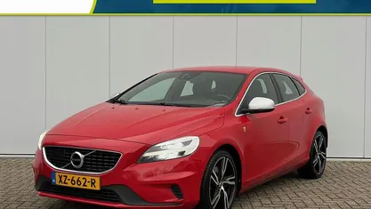 Occasion 2020 Volvo V40 R-Design Hatchback | € 17.035 (Super prijs)