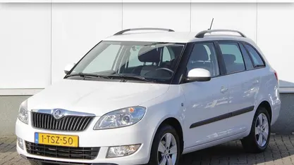 Wit Occasion 2014 Skoda Fabia Drive Stationwagen | € 7.040 (Eerlijke prijs)