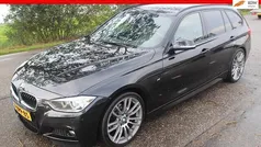 Zwart Gebruikt 2014 BMW 318 Executive Stationwagen | € 11.950 (Eerlijke prijs)