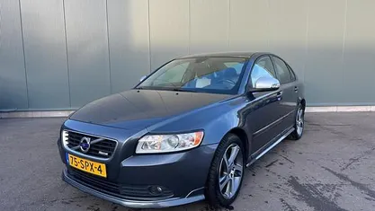 Grijs Occasion 2011 Volvo S40 R-Design Sedan | € 5.495 (Eerlijke prijs)