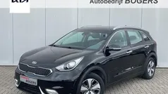 Zwart Gebruikt 2017 Kia Niro First Edition SUV | € 17.440 (Eerlijke prijs)