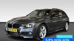 Grijs Gebruikt 2019 BMW 318 M Sport Stationwagen | € 19.190 (Eerlijke prijs)